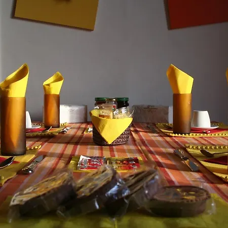 بيت ضيافة Mezzapenzione *
